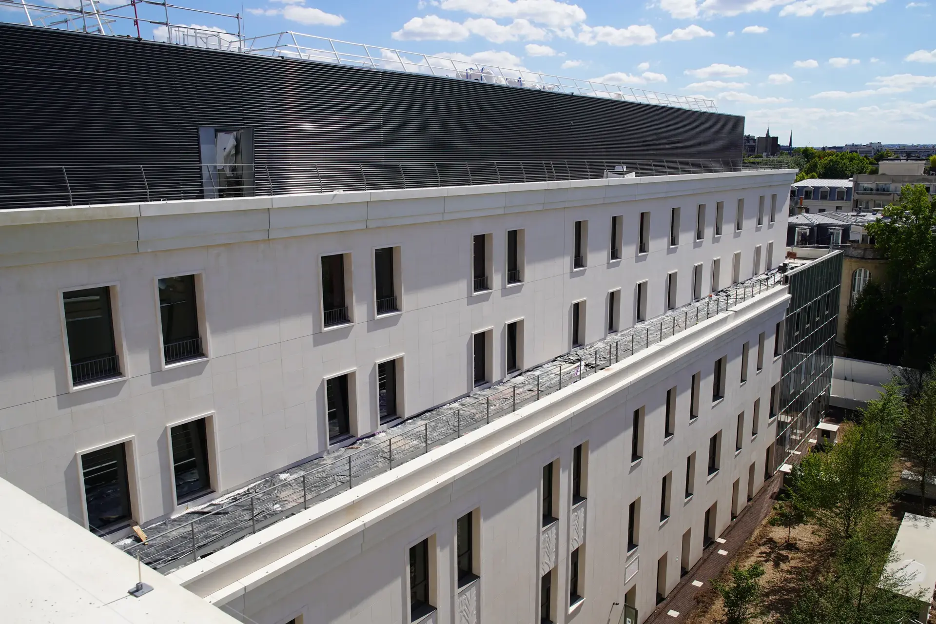 American Hospital Of Paris Complex